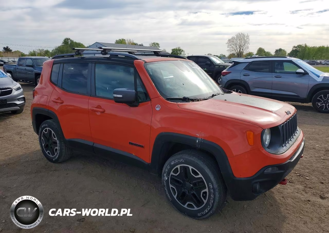 2015 Jeep Renegade Trailhawk VIN:ZACCJBCTXFPC09521 - 4