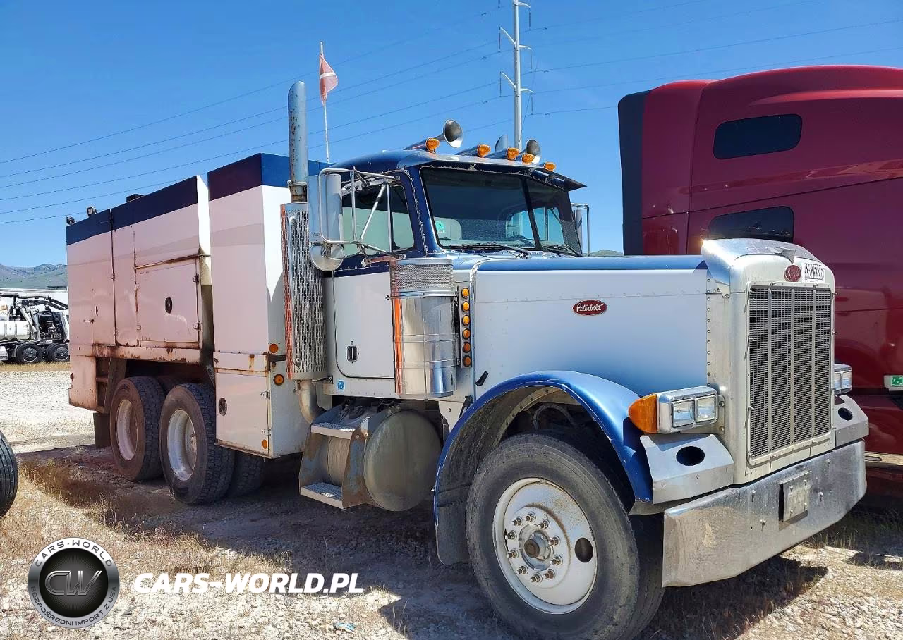2001 Peterbilt 379 Utility - Service Truck
