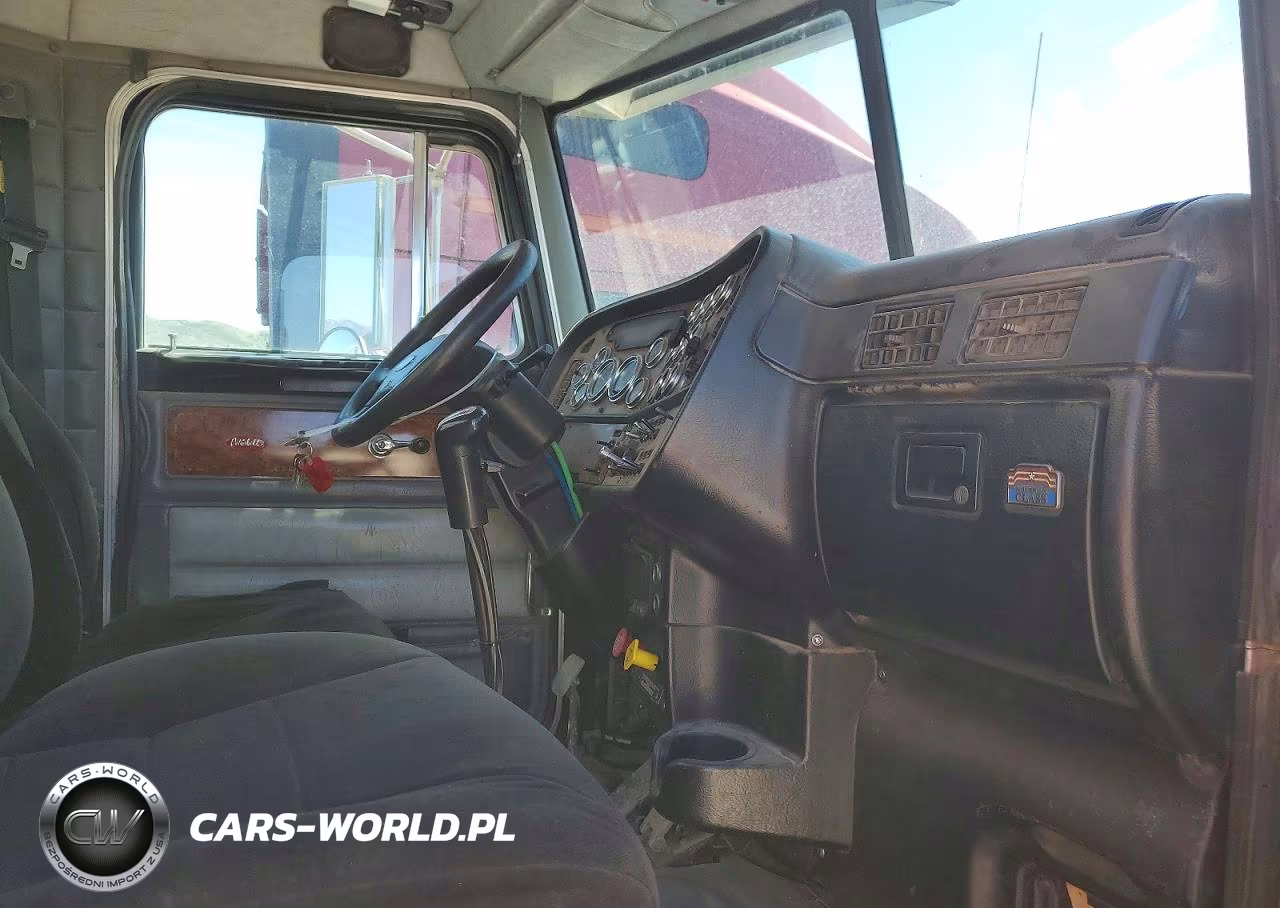 2001 Peterbilt 379 Utility - Service Truck VIN:1XP5DB0X31D570702 - 5