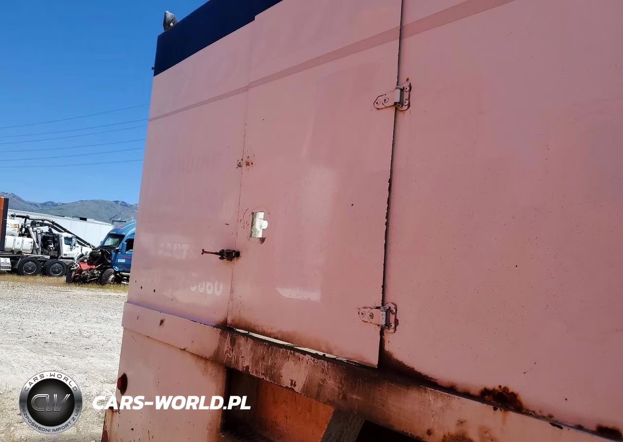 2001 Peterbilt 379 Utility - Service Truck VIN:1XP5DB0X31D570702 - 9
