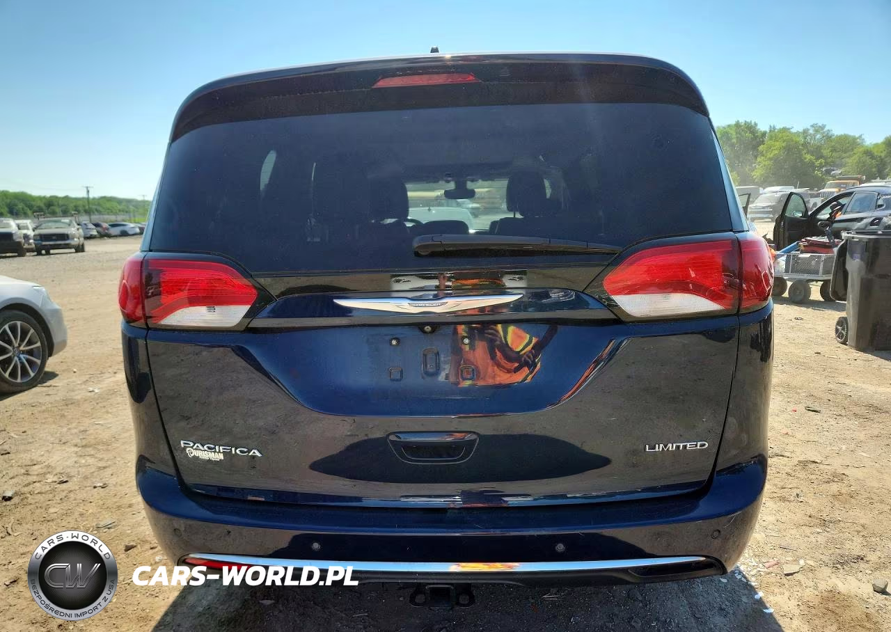 2017 Chrysler Pacifica Limited VIN:2C4RC1GG4HR599669 - 6
