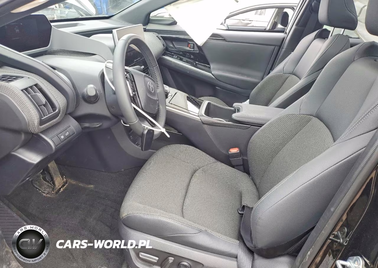 2025 Toyota Bz4X Xle VIN:JTMABACA0SA105465 - 7