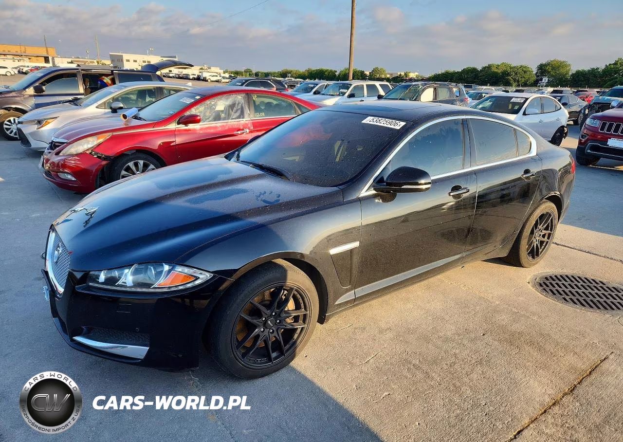 2013 Jaguar Xf