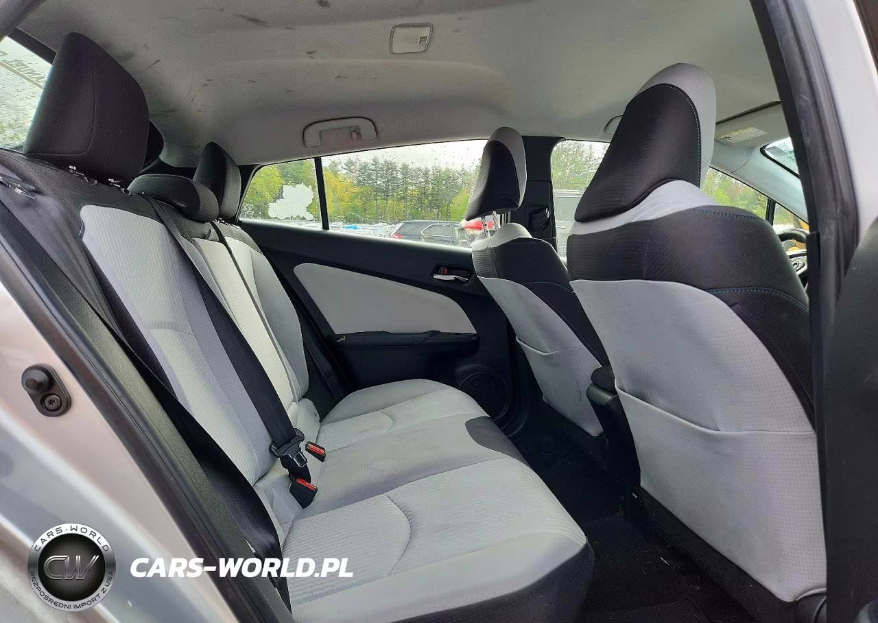 2016 Toyota Prius Three VIN:JTDKARFU7G3006696 - 10