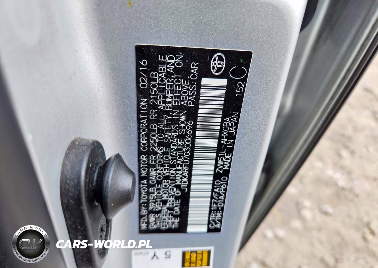 2016 Toyota Prius Three VIN:JTDKARFU7G3006696 - 12