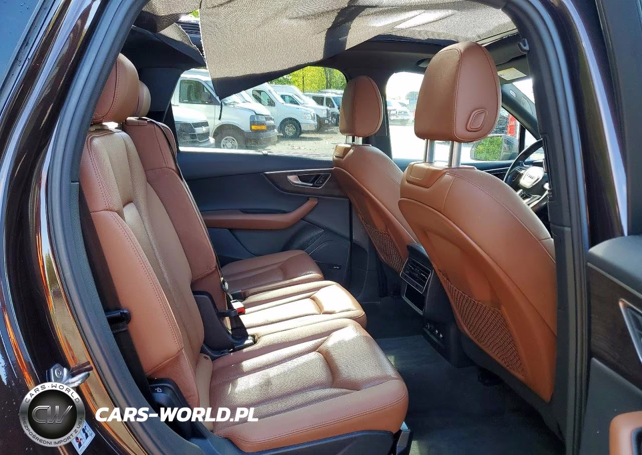2020 Audi Q7 Premium Plus VIN:WA1LXAF75LD004510 - 11