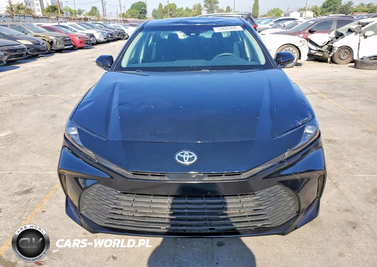 2025 Toyota Camry Le VIN:4T1DAACK9SU002841 - 5