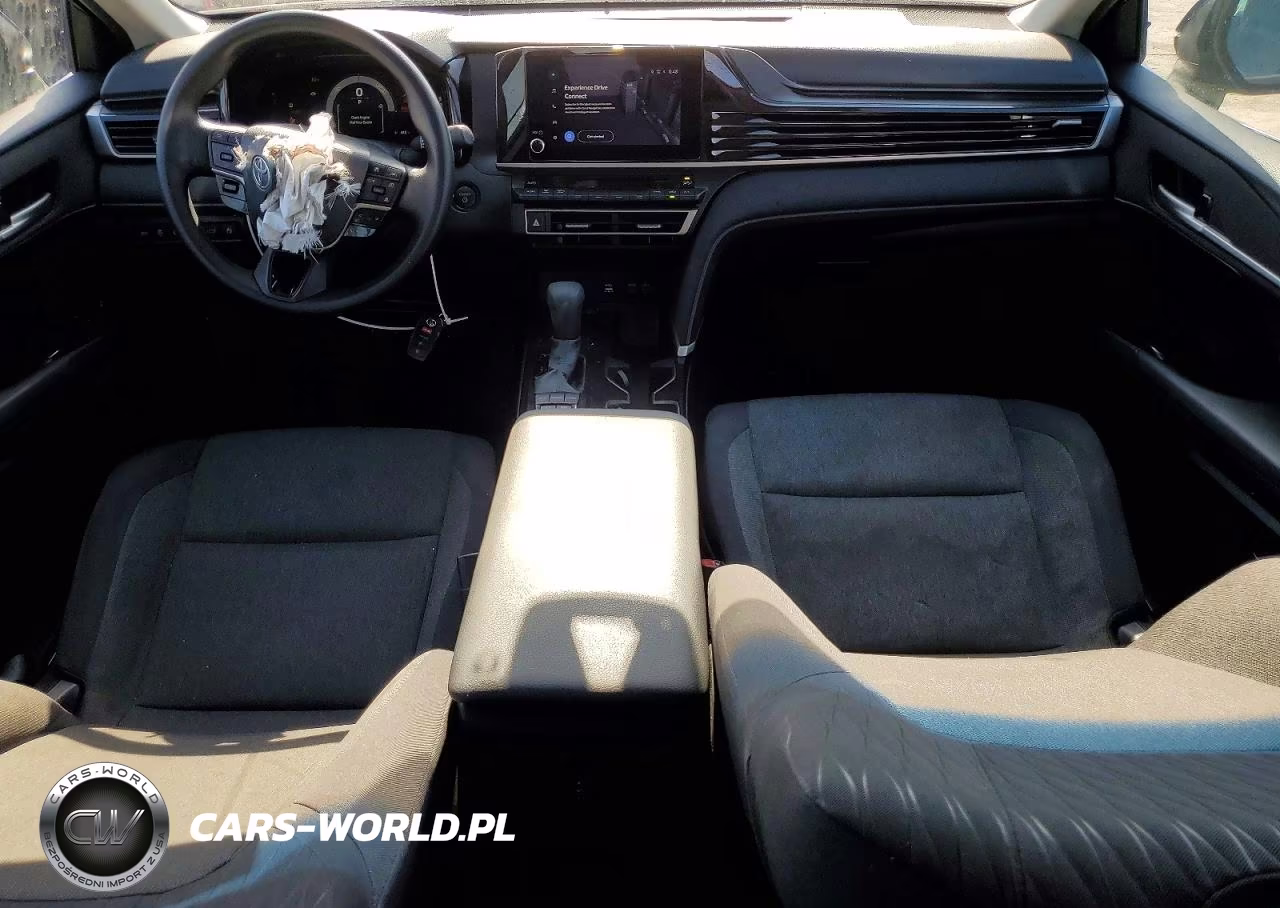 2025 Toyota Camry Le VIN:4T1DAACK9SU002841 - 8