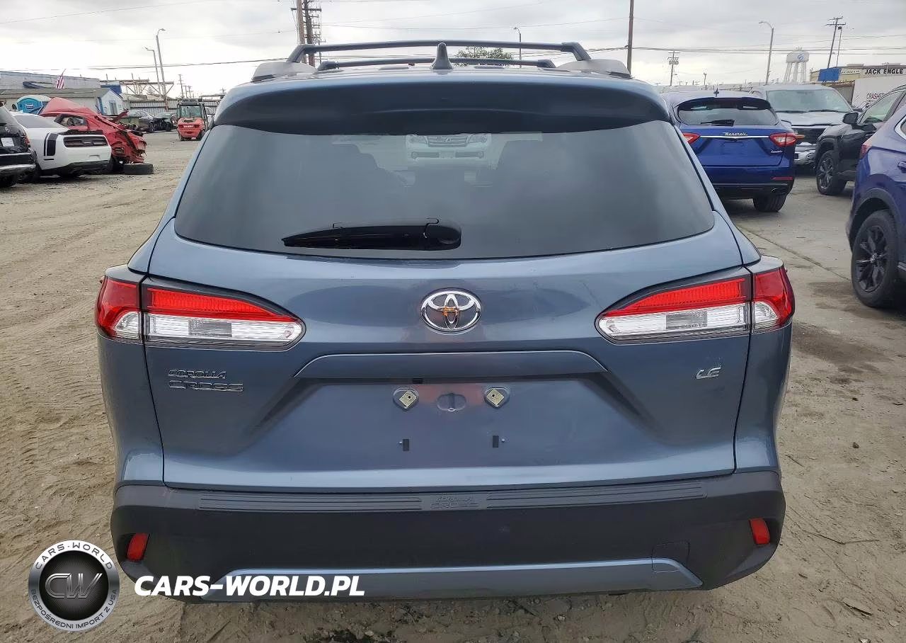 2025 Toyota Corolla Cross Le VIN:7MUCAAAG8SV138225 - 6