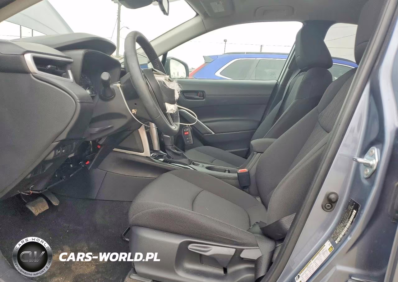 2025 Toyota Corolla Cross Le VIN:7MUCAAAG8SV138225 - 7