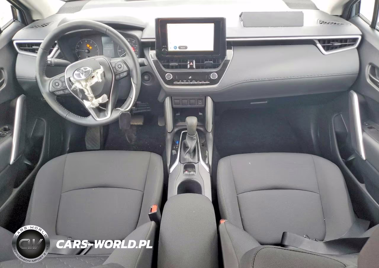 2025 Toyota Corolla Cross Le VIN:7MUCAAAG8SV138225 - 8