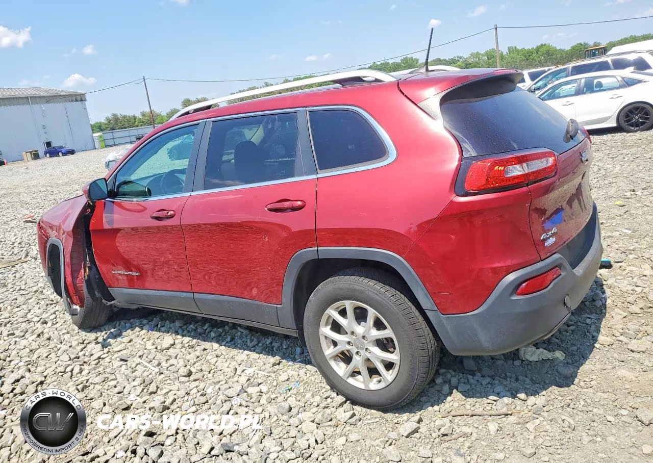 2017 Jeep Cherokee Latitude VIN:1C4PJMCB5HW527945 - 2