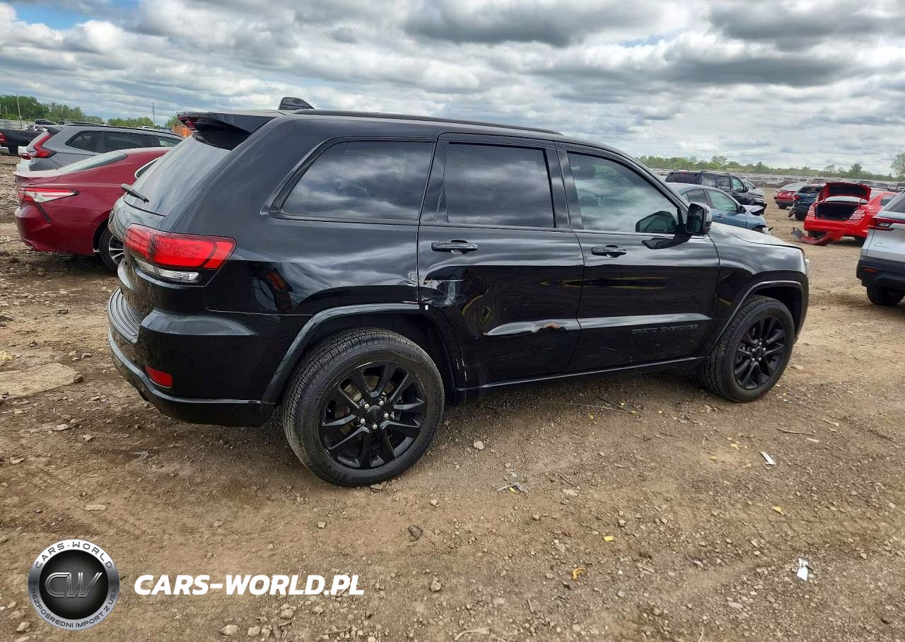 2020 Jeep Grand Cherokee Laredo VIN:1C4RJFAG8LC254948 - 3