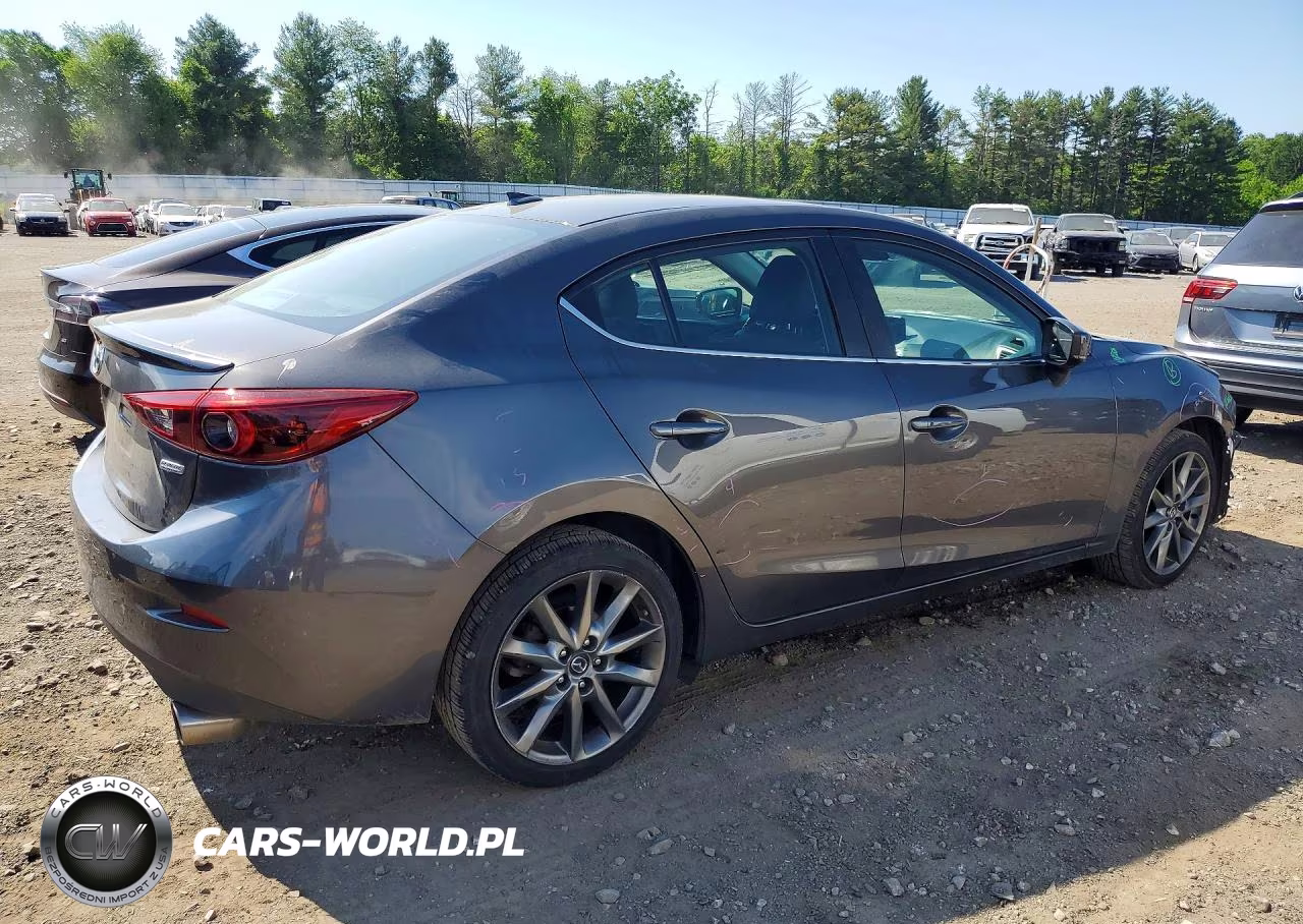 2018 Mazda 3 Grand Touring VIN:3MZBN1W30JM164247 - 3