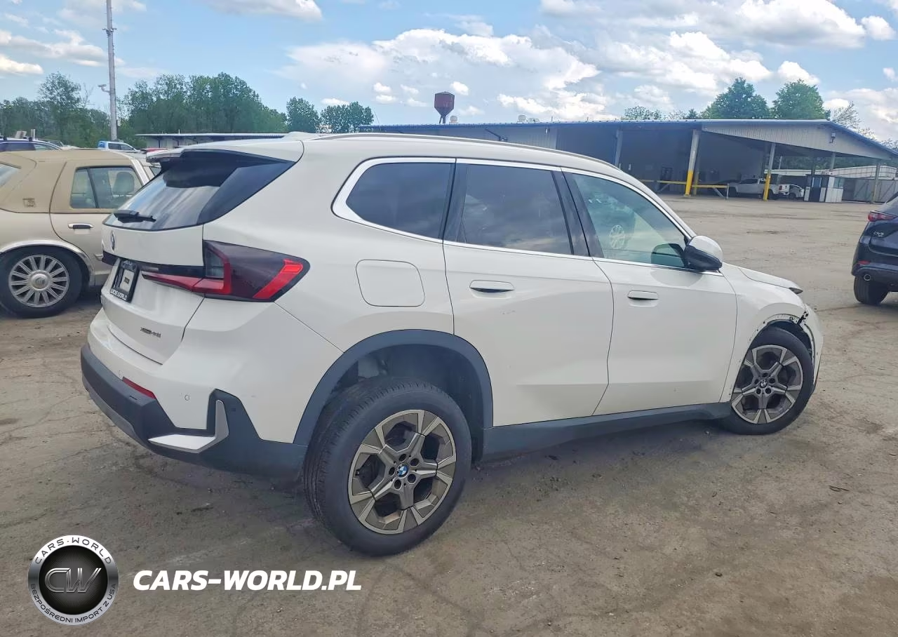 2023 BMW X1 xDrive28I VIN:WBX73EF0XP5X28290 - 3