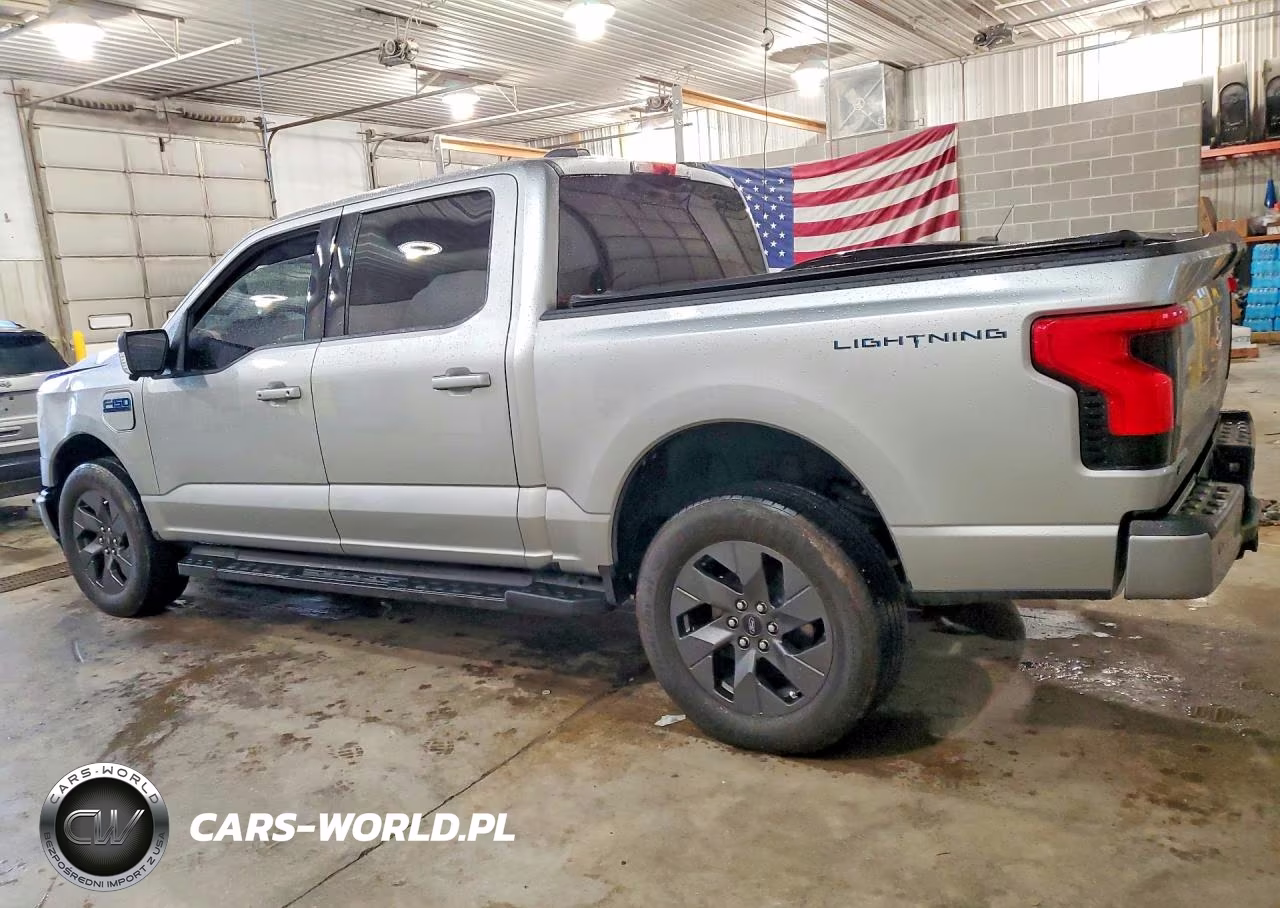 2025 Ford F150 Lightning Xlt VIN:1FT6W3LU5SWG15135 - 2