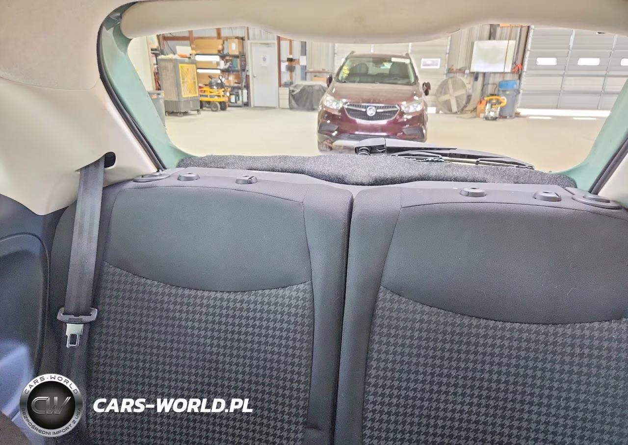 2017 Fiat 500 Pop VIN:3C3CFFKR0HT580251 - 10