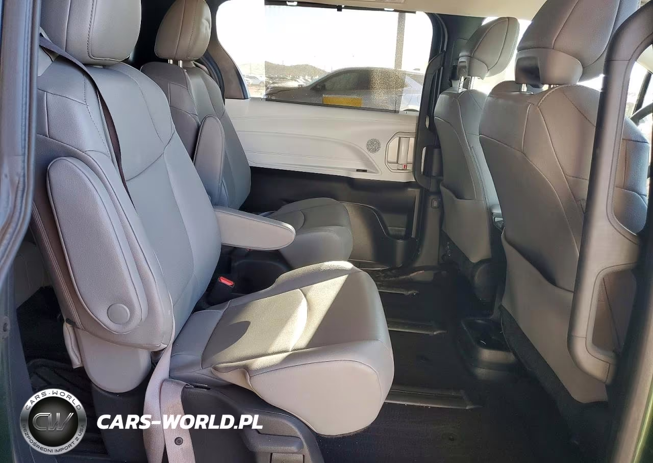 2025 Toyota Sienna Xle 7-Passenger VIN:5TDJRKEC5SS258393 - 10