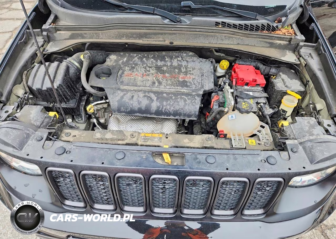 2021 Jeep Renegade Latitude VIN:ZACNJCBB0MPM52269 - 12