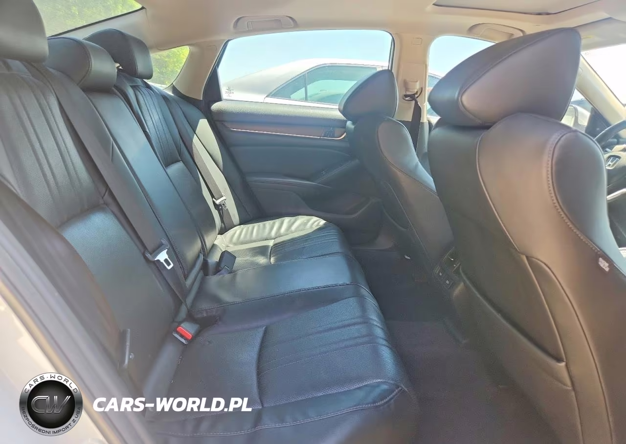 2018 Honda Accord Touring Hybrid VIN:1HGCV3F91JA011558 - 10