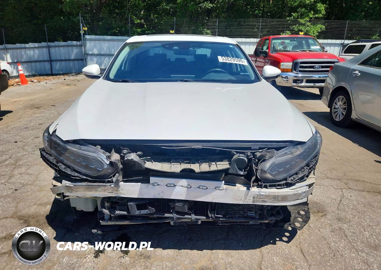 2018 Honda Accord Touring Hybrid VIN:1HGCV3F91JA011558 - 5