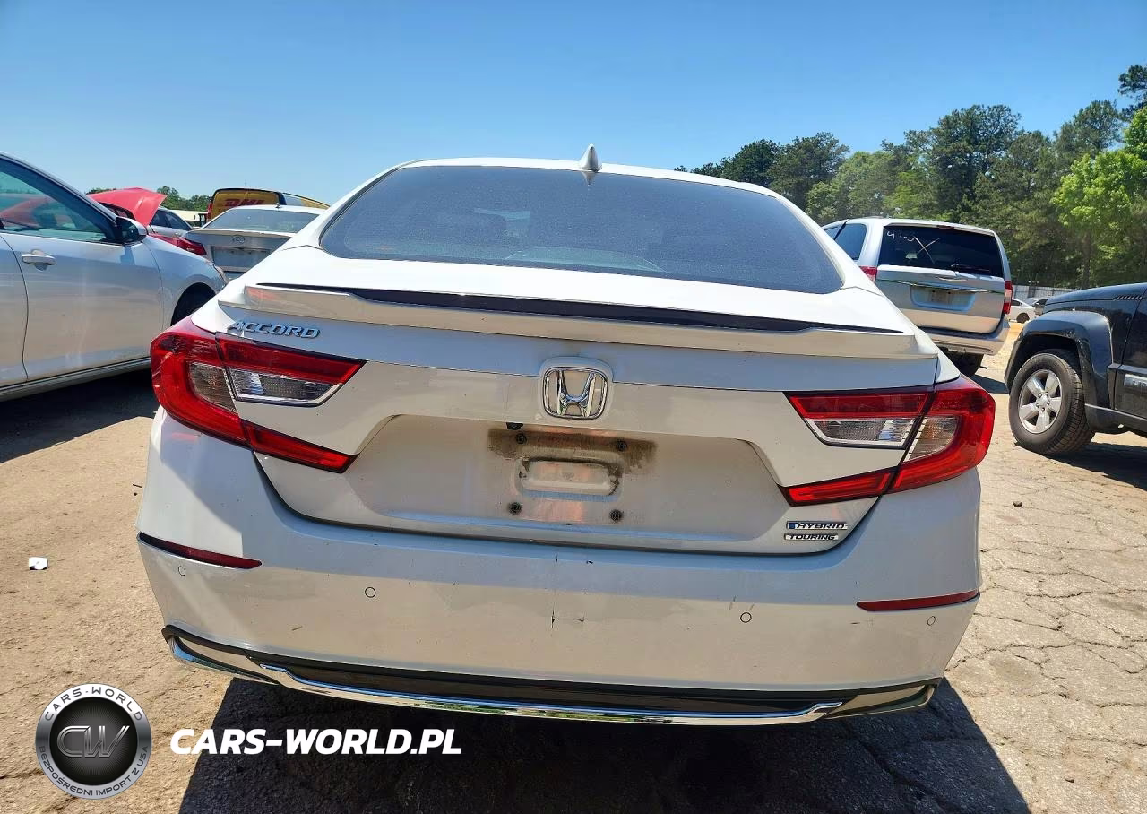 2018 Honda Accord Touring Hybrid VIN:1HGCV3F91JA011558 - 6