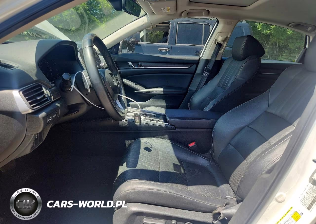 2018 Honda Accord Touring Hybrid VIN:1HGCV3F91JA011558 - 7