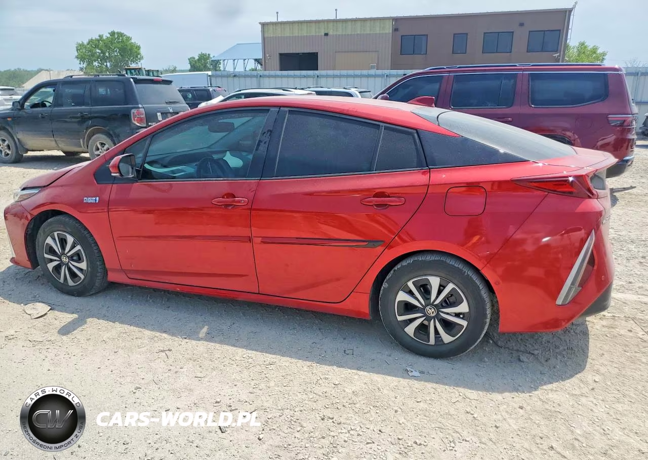 2018 Toyota Prius Prime Advanced VIN:JTDKARFP8J3073745 - 2