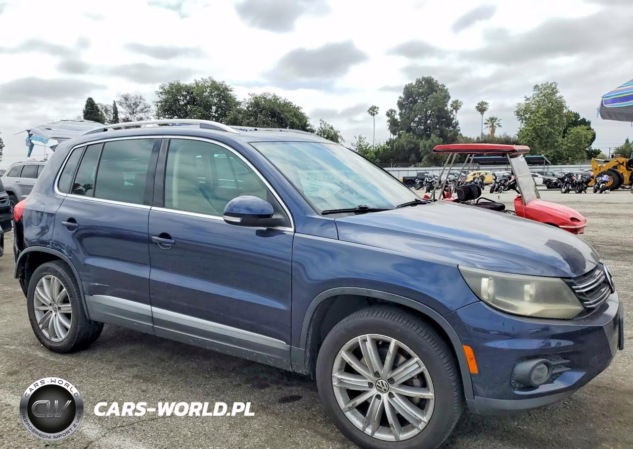 2013 Volkswagen Tiguan S VIN:WVGAV7AX7DW526263 - 4