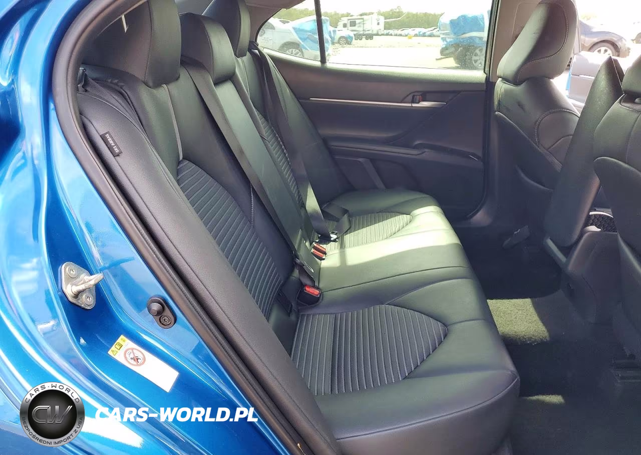 2018 Toyota Camry Se VIN:4T1B11HK4JU081155 - 10