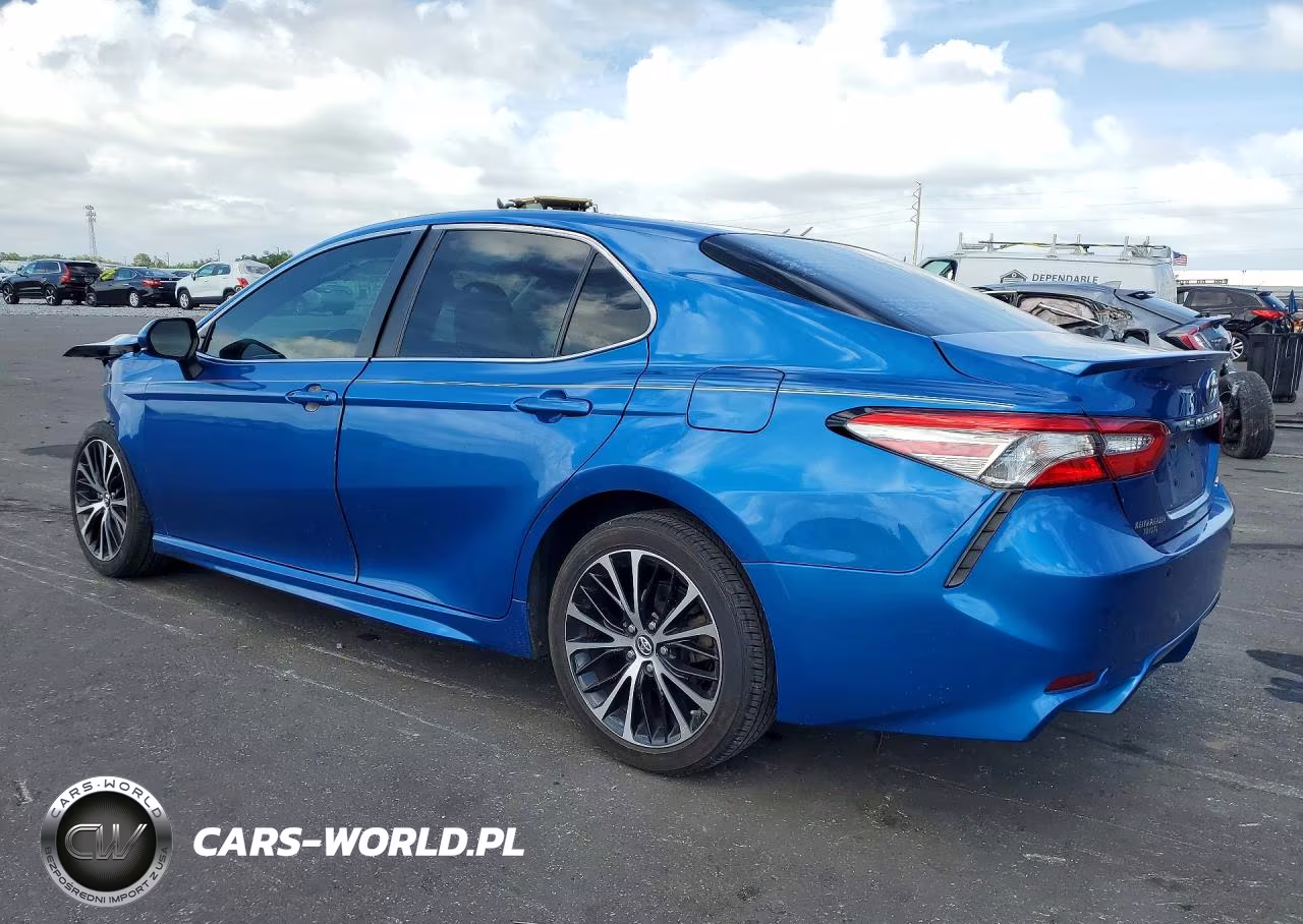 2018 Toyota Camry Se VIN:4T1B11HK4JU081155 - 2