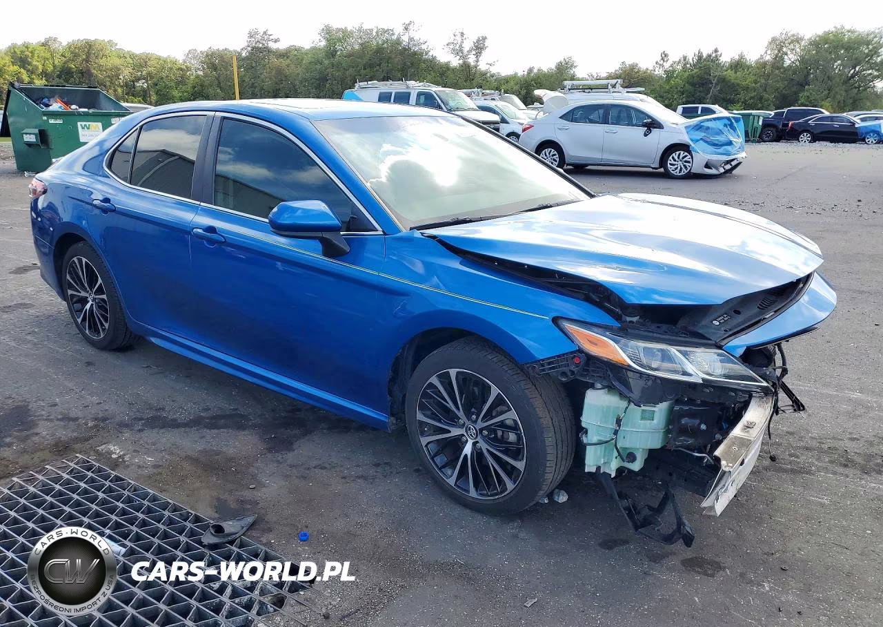 2018 Toyota Camry Se VIN:4T1B11HK4JU081155 - 4