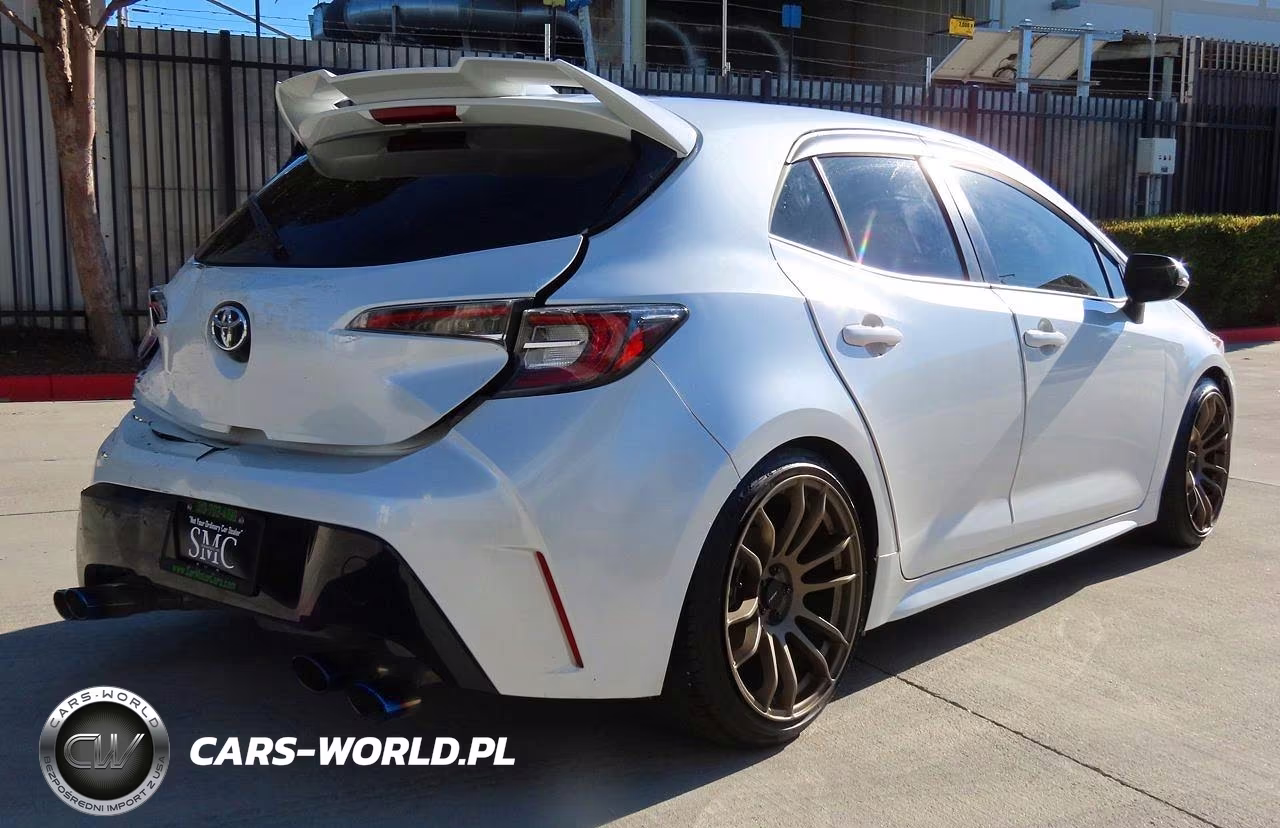 2021 Toyota Corolla Xse VIN:JTNA4MBE3M3129813 - 3