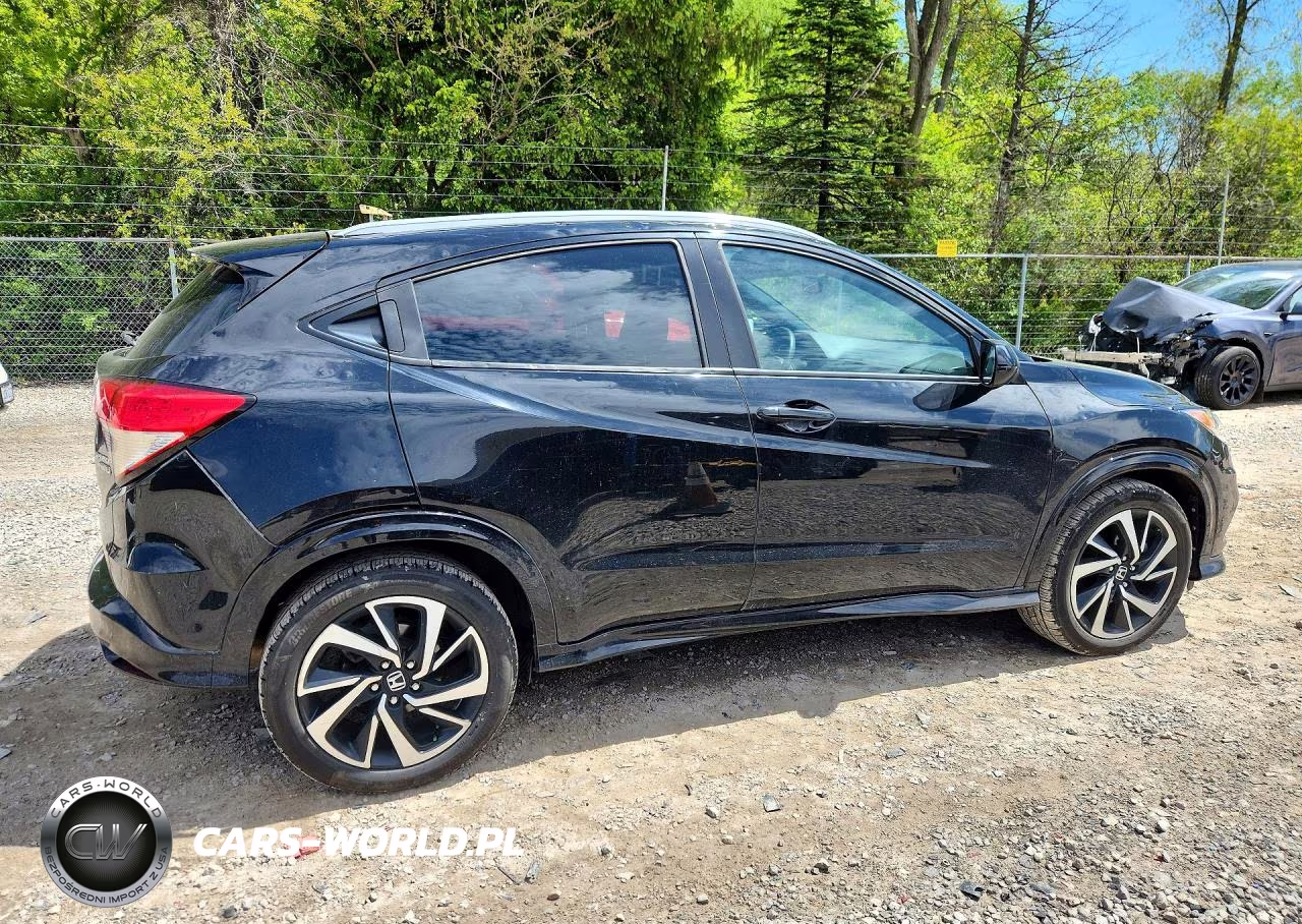 2020 Honda Hr-V Sport VIN:3CZRU6H18LM735963 - 3