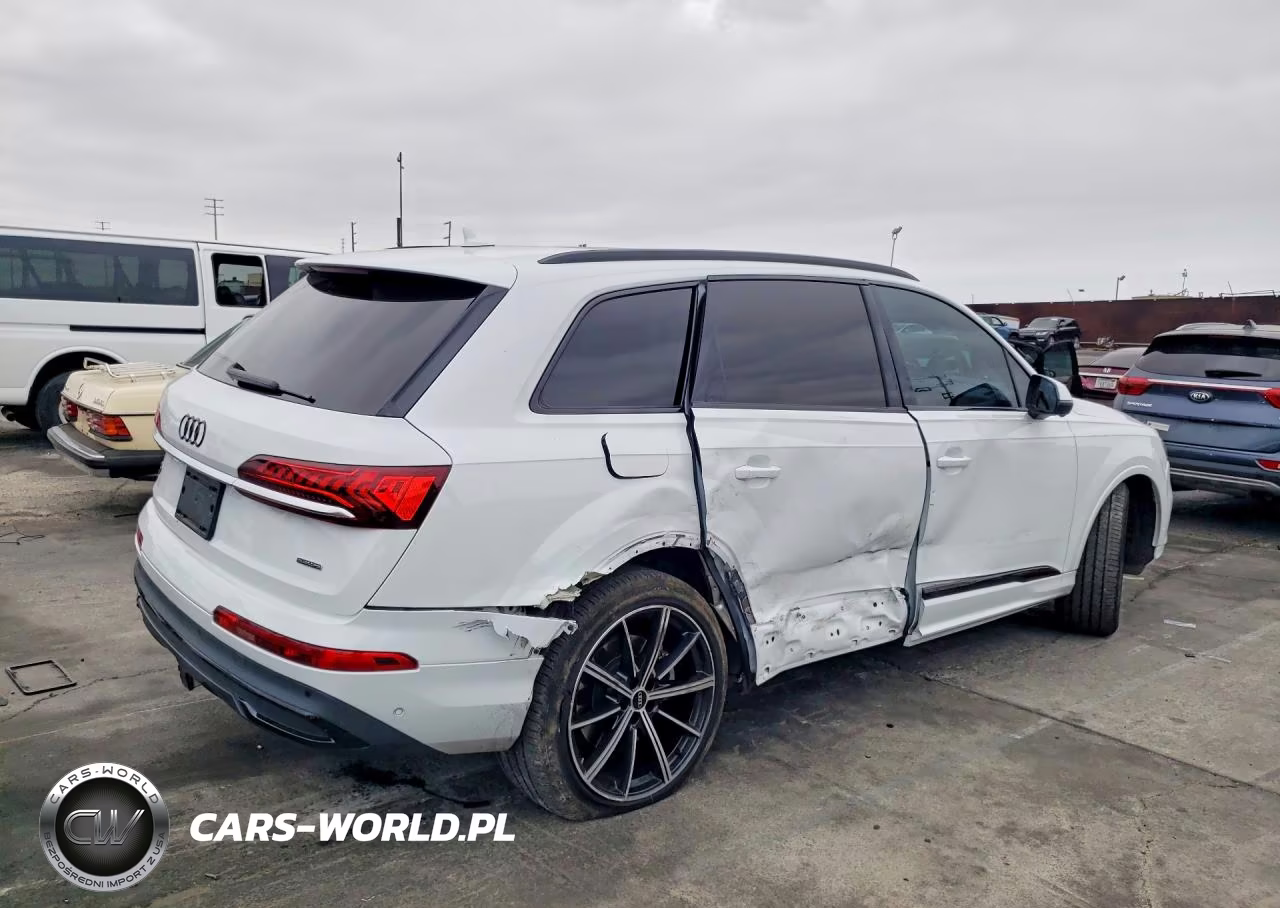 2021 Audi Q7 Premium Plus VIN:WA1LXAF78MD021514 - 3