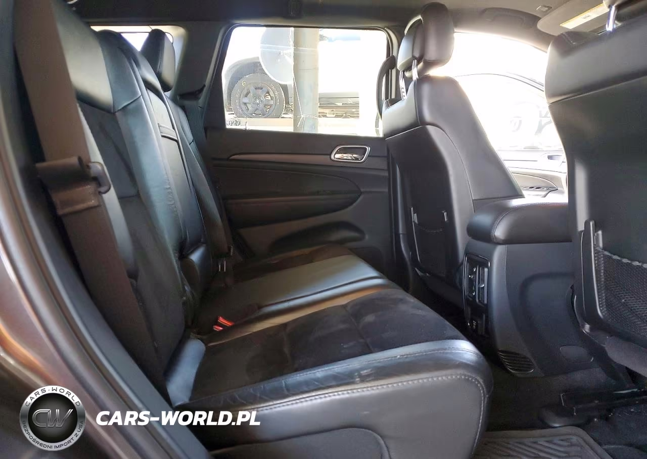 2018 Jeep Grand Cherokee Laredo VIN:1C4RJFAGXJC296843 - 10