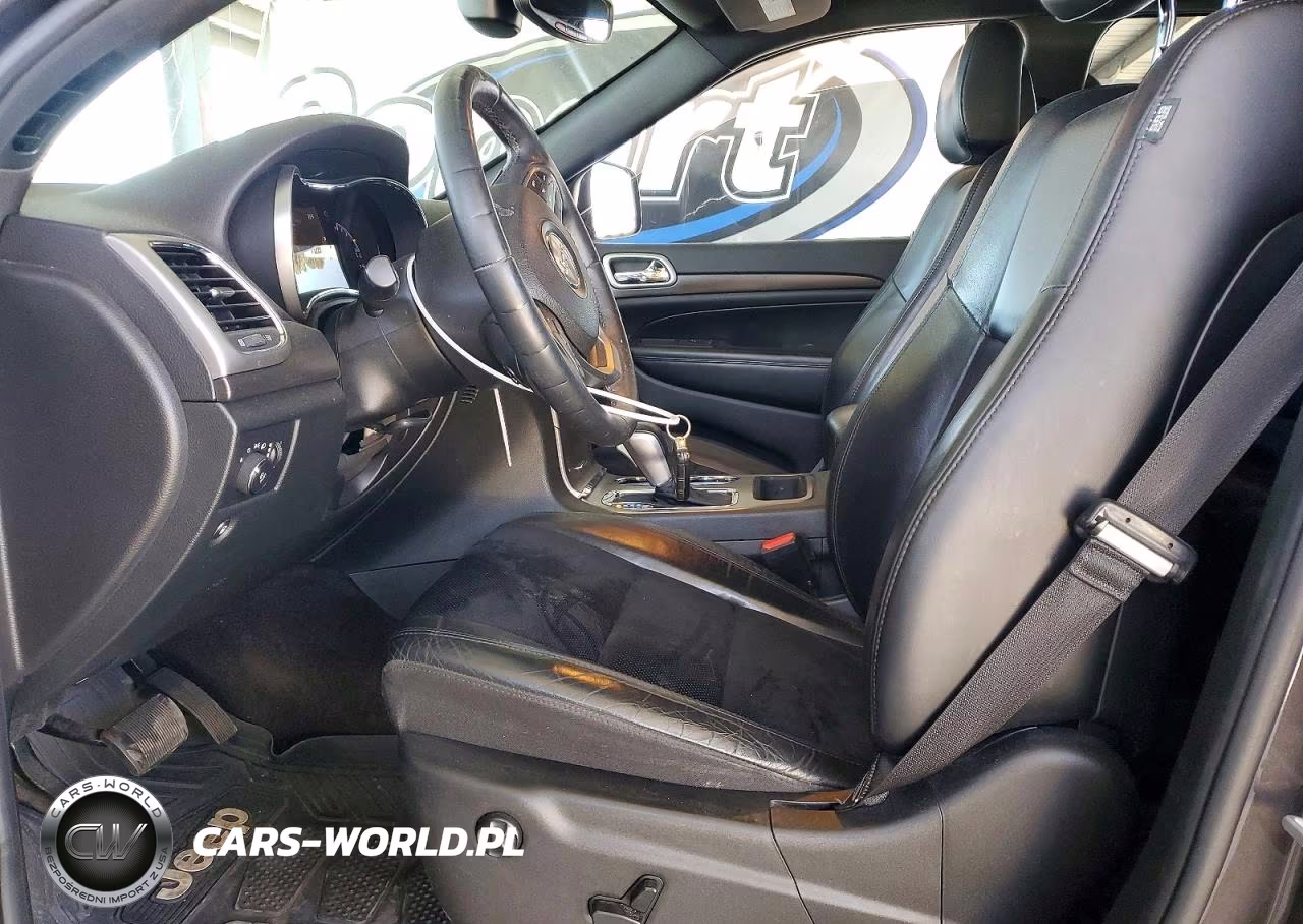 2018 Jeep Grand Cherokee Laredo VIN:1C4RJFAGXJC296843 - 7