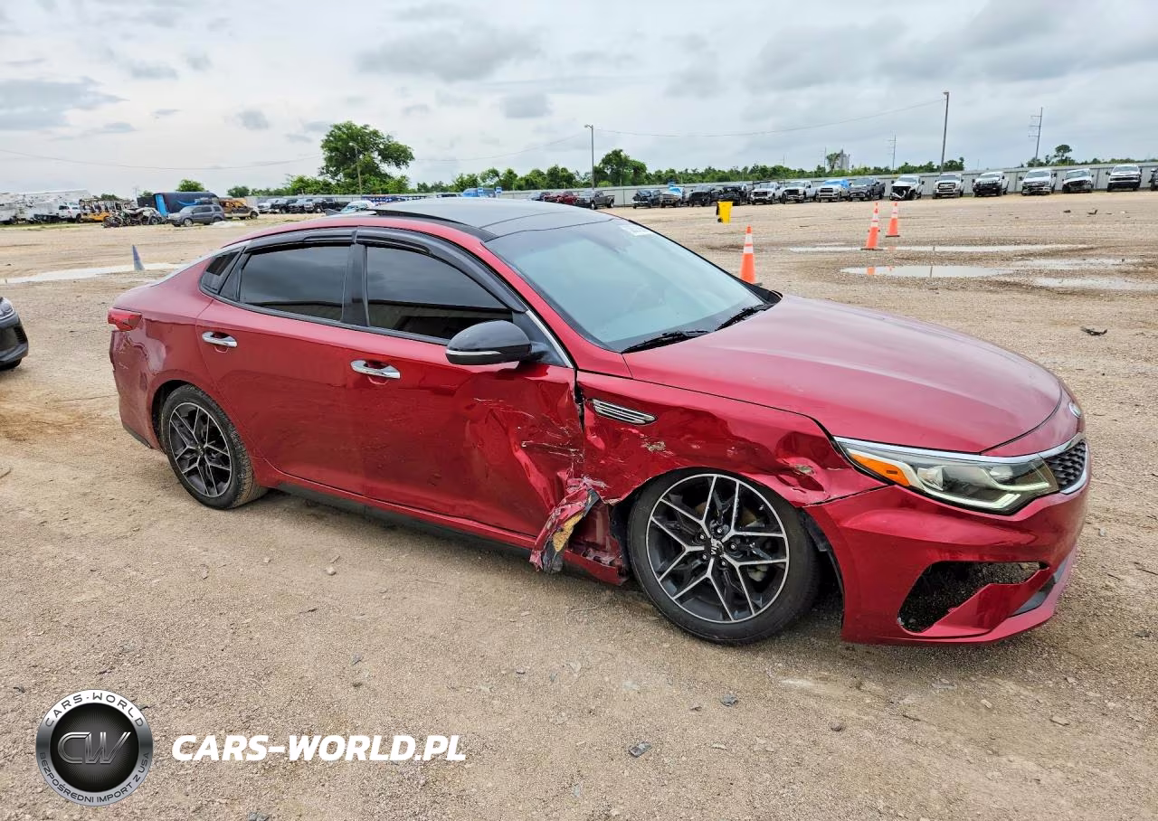 2020 Kia Optima Special Edition VIN:5XXGT4L3XLG432066 - 4