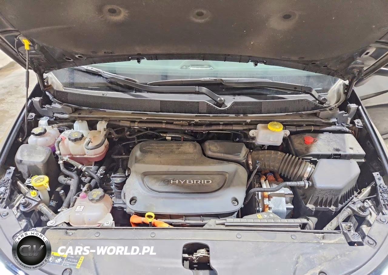 2023 Chrysler Pacifica Hybrid Touring L VIN:2C4RC1L73PR632312 - 12