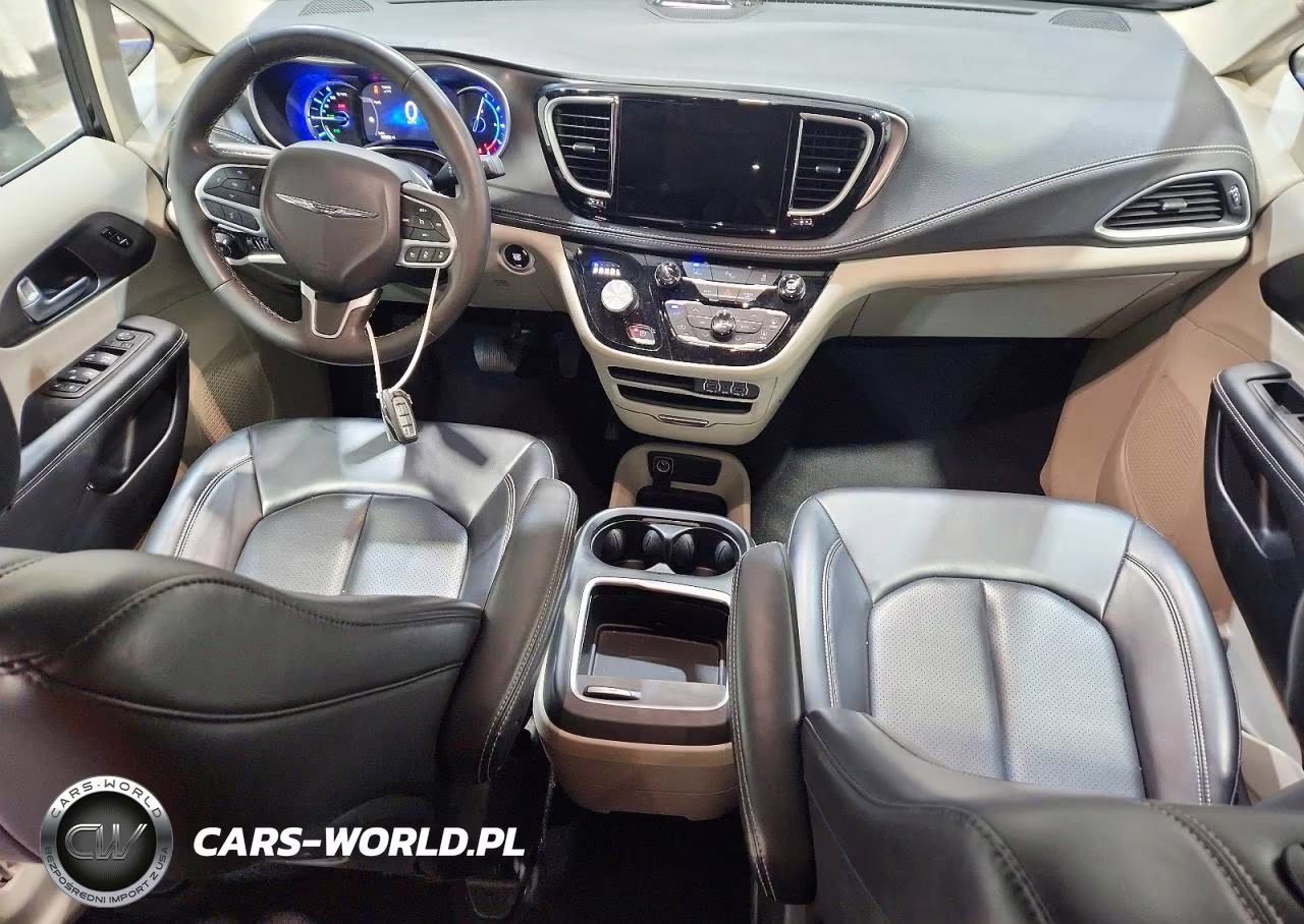 2023 Chrysler Pacifica Hybrid Touring L VIN:2C4RC1L73PR632312 - 8