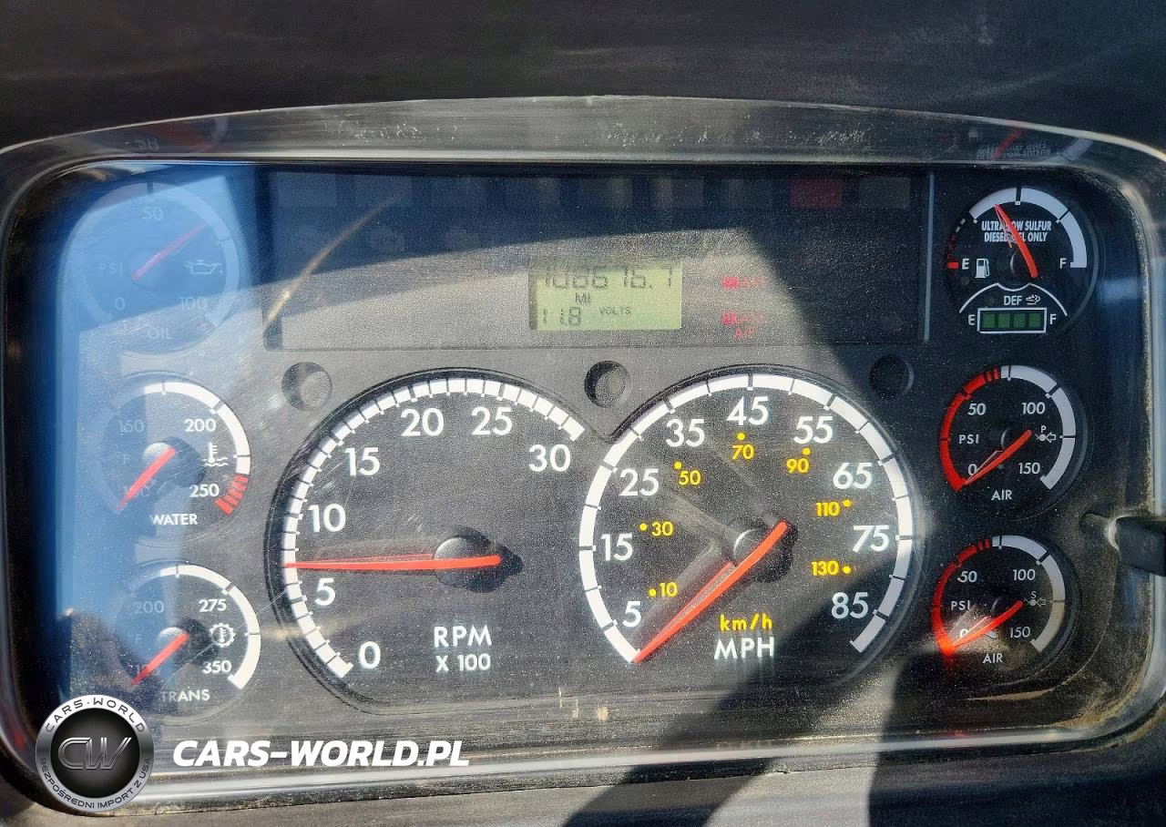 2015 Freightliner M2 106 Medium Duty VIN:3ALHCYCY0FDGM0128 - 8