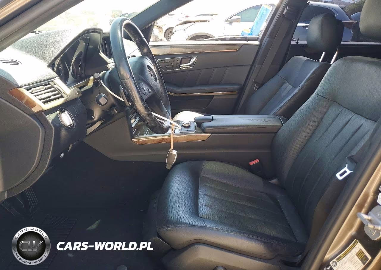 2010 Mercedes-Benz E 550 4Matic VIN:WDDHF9AB9AA130267 - 7