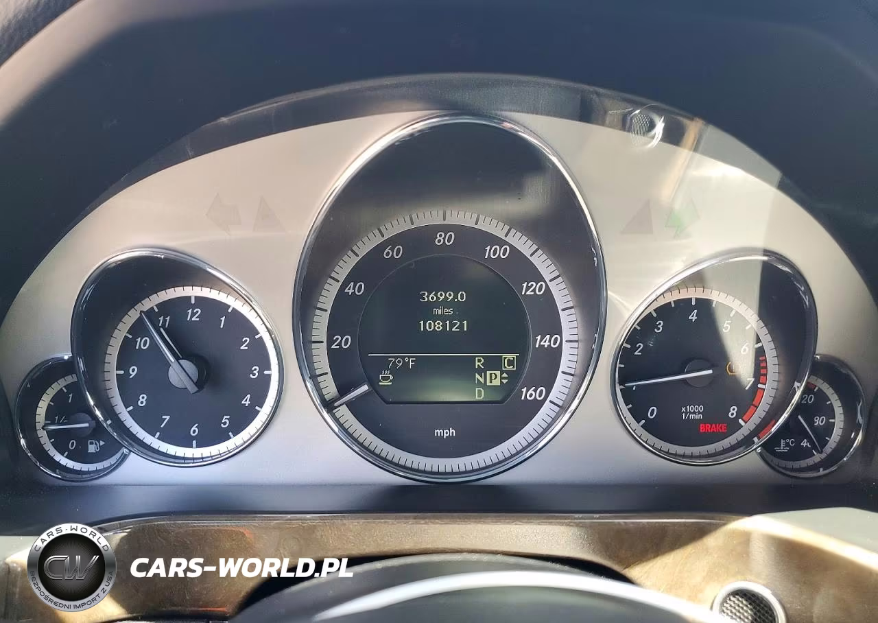 2010 Mercedes-Benz E 550 4Matic VIN:WDDHF9AB9AA130267 - 9