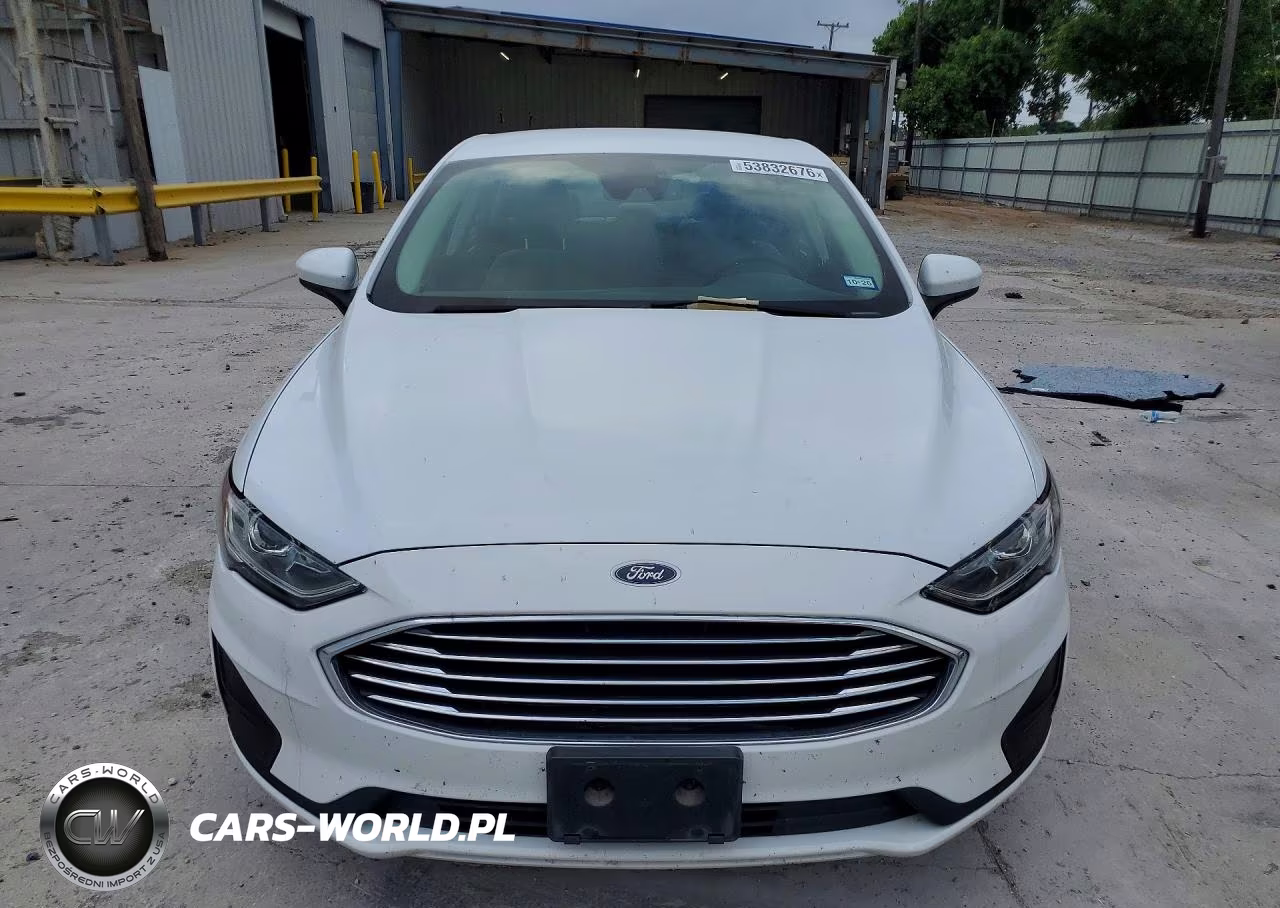 2019 Ford Fusion S VIN:3FA6P0G70KR283212 - 5