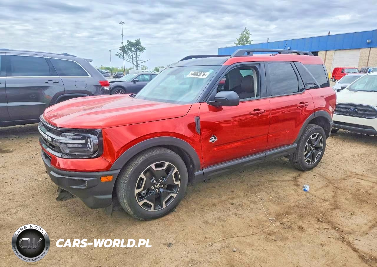 2023 Ford Bronco Sport Outer Banks – zdjęcie 1 z 13
