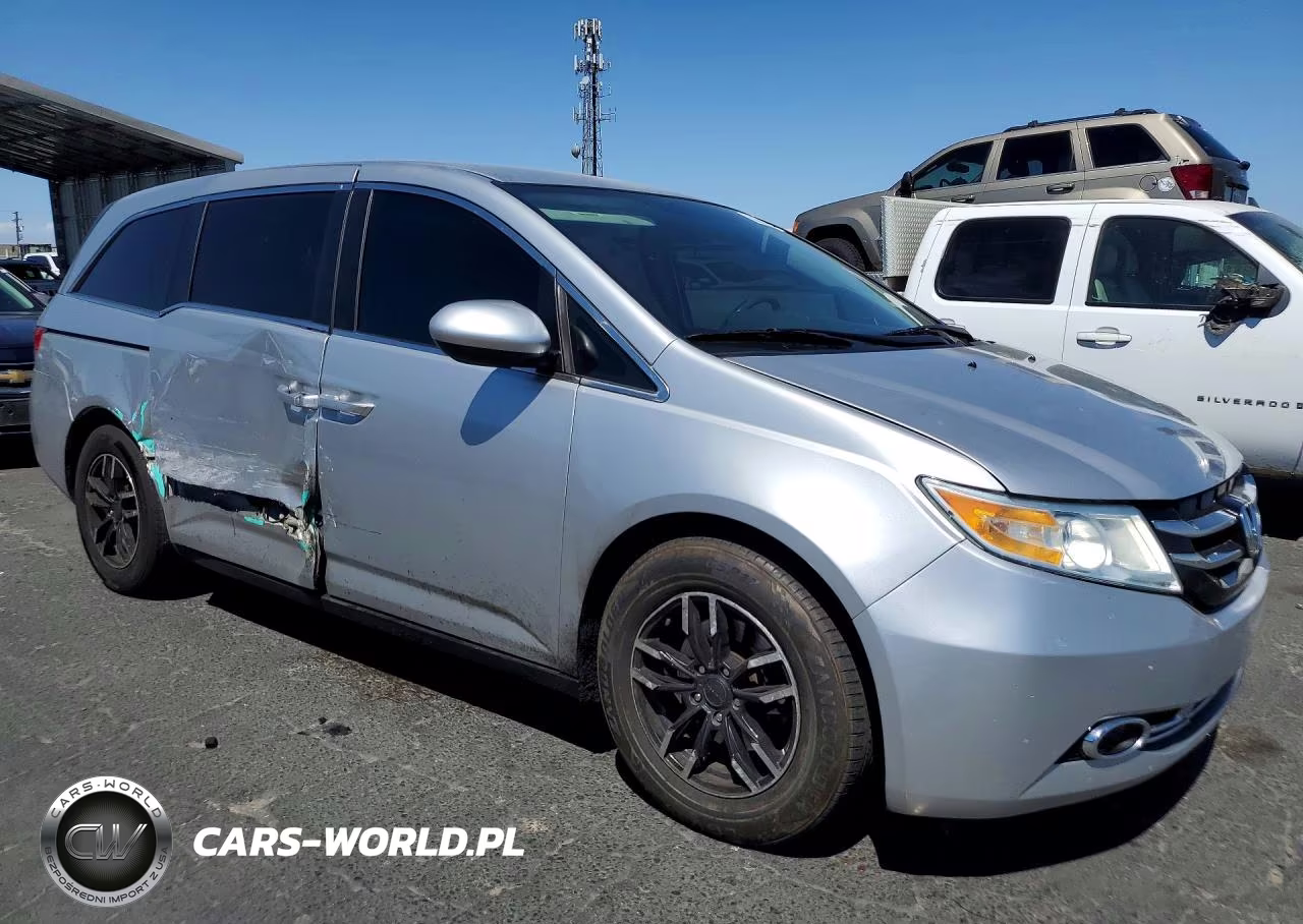 2015 Honda Odyssey Lx VIN:5FNRL5H25FB002662 - 4