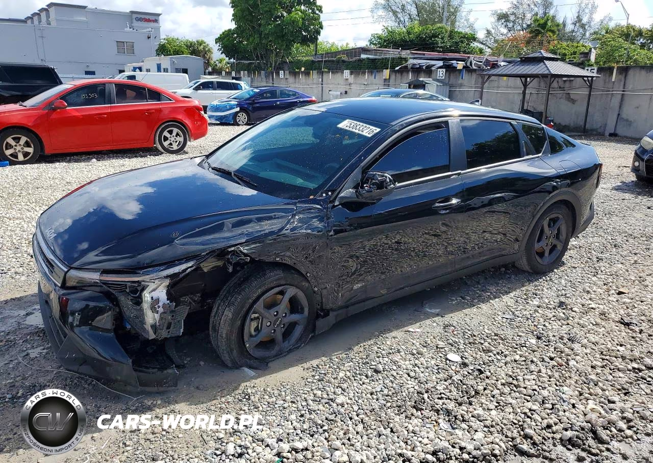 2026 Kia K4 Lxs – zdjęcie 1 z 12