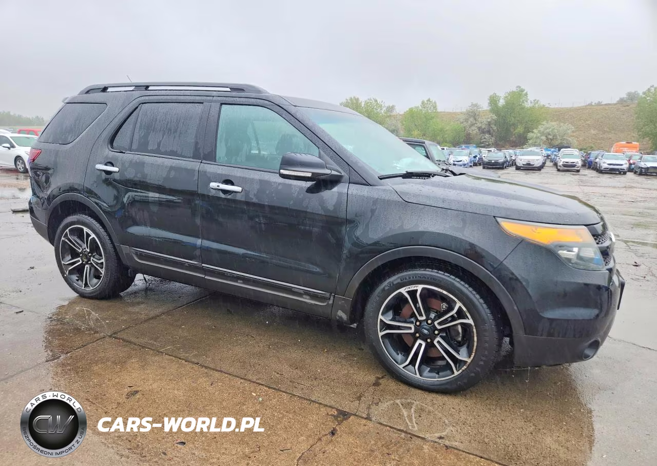 2014 Ford Explorer Sport VIN:1FM5K8GTXEGA41843 - 4