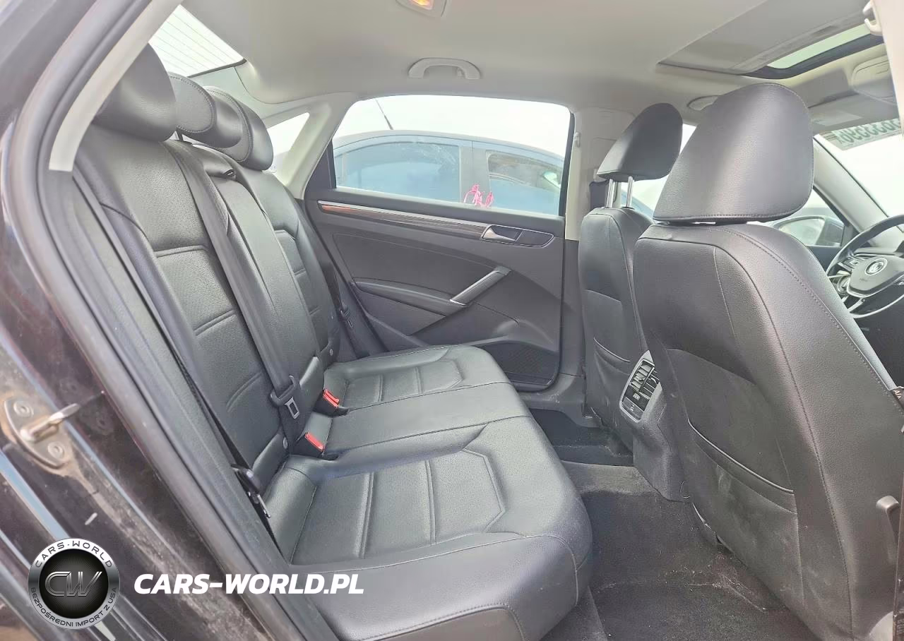 2018 Volkswagen Passat Se VIN:1VWBA7A34JC017405 - 10