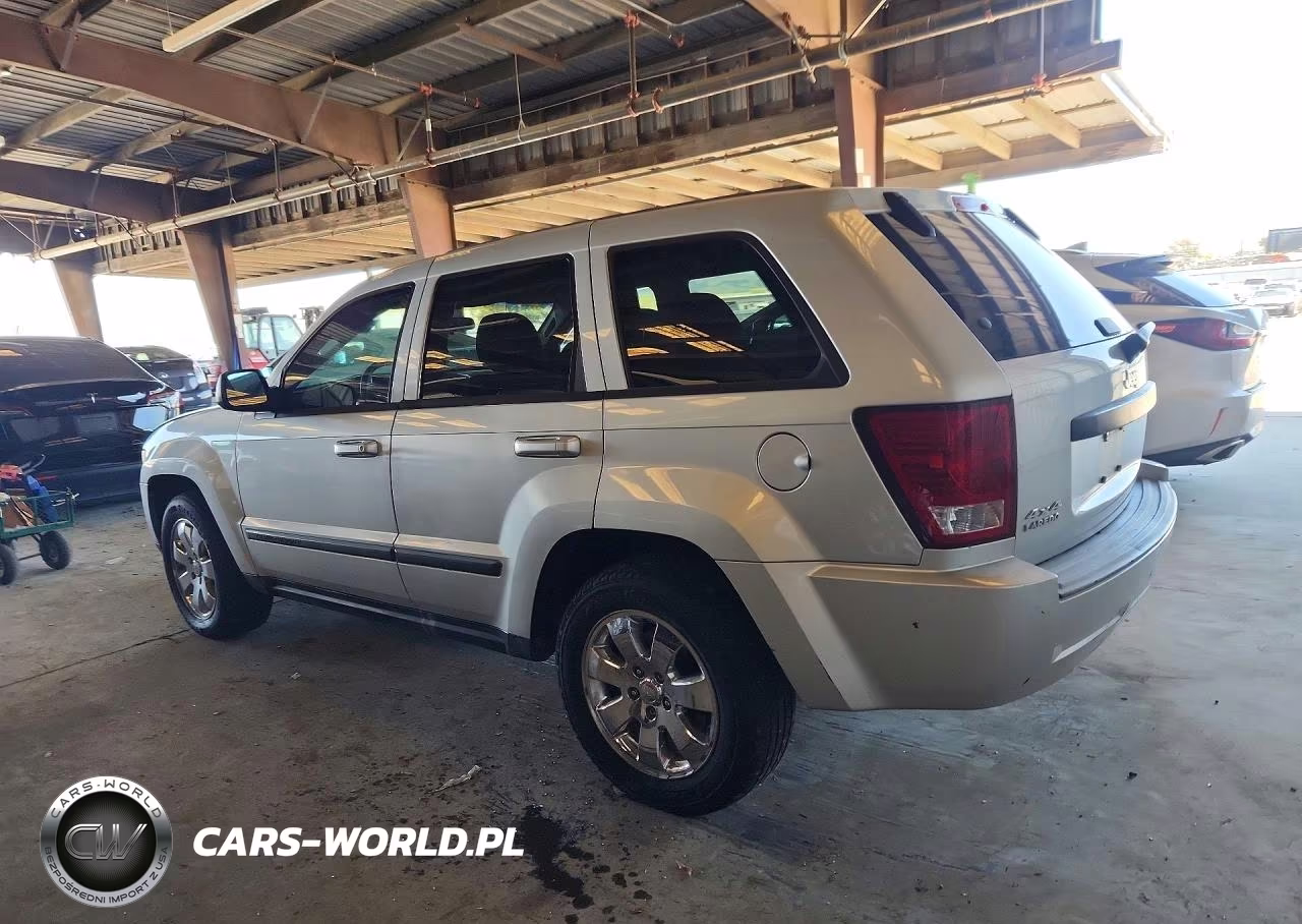 2007 Jeep Grand Cherokee Laredo VIN:1J8GR48KX7C602312 - 2
